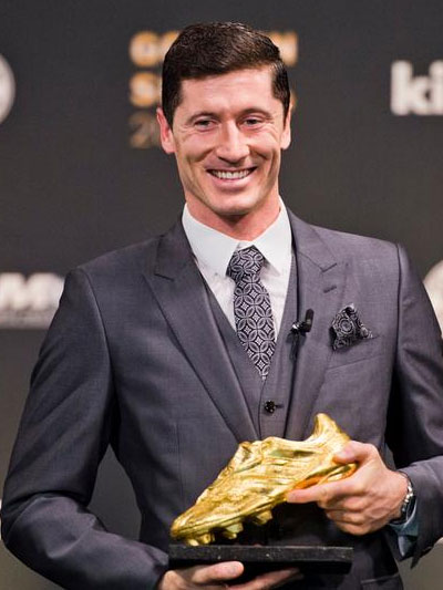 Robert Lewandowski (Golden Shoe Winner 2020-21, 2021-22)