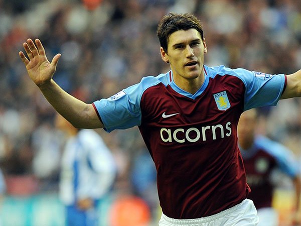 Gareth Barry is the most capped player in Premier League history with 653 appearances.