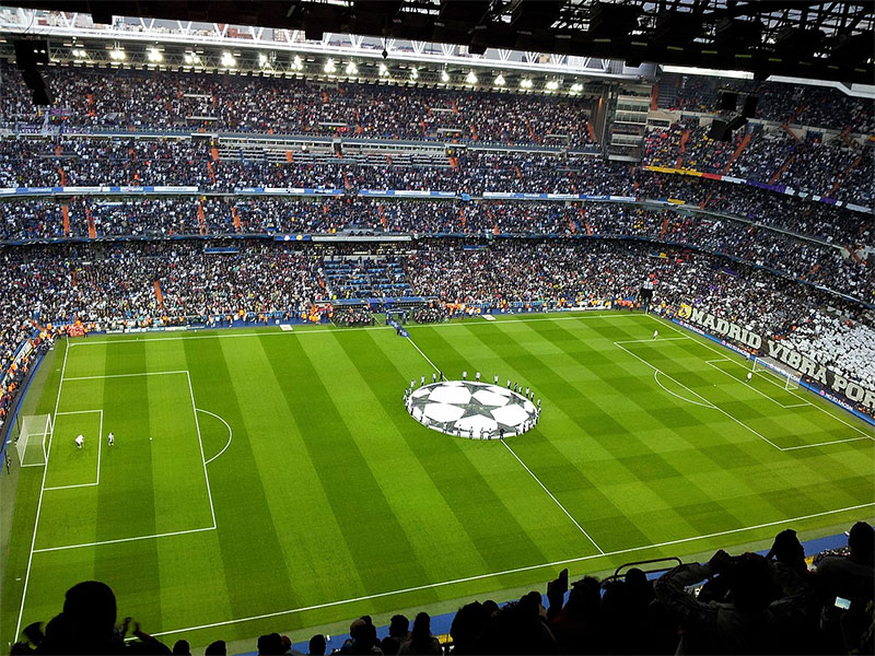 Real Madrid against Borussia Dortmund in the 2012–13 UEFA Champions League semi-finals