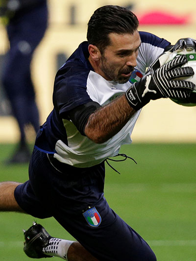 Gianluigi Buffon (657 Appearances)