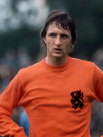 Johan Cruyff (Ballon d'Or 1971, 1973, 1974 Win)