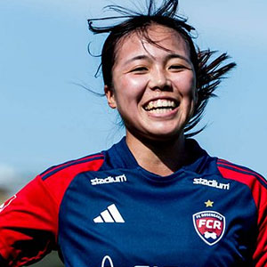 Momoko Tanikawa