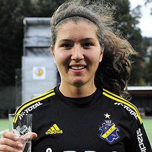 Loreta Kullashi
