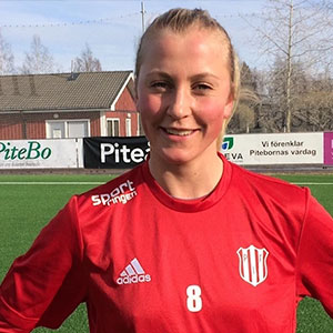 Julia Karlernäs