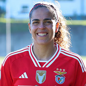 Andrea Falcón