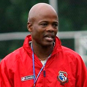 Julio Dely Valdés