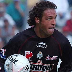Adrián Martínez