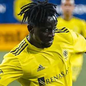 Aké Arnaud Loba