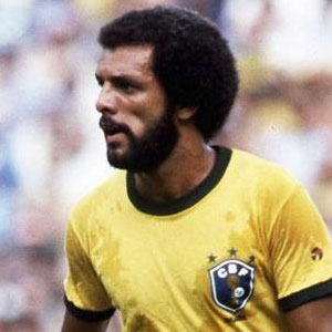 Léo Júnior
