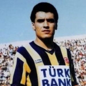 Zafer Tüzün