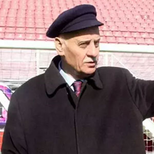 Ahmet Suat Özyazıcı