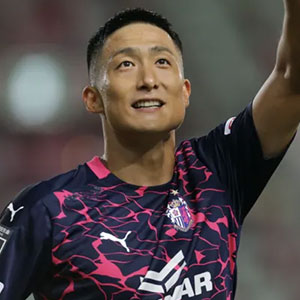 Ken Tokura