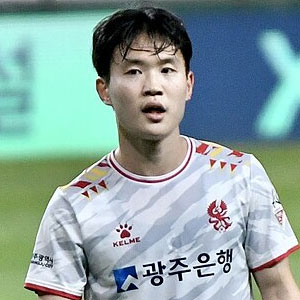 Jeong Ho-yeon