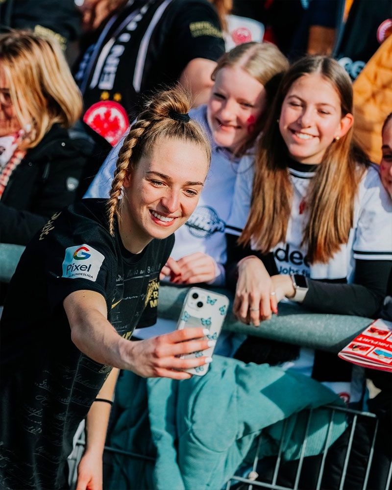Eintracht Frankfurt women Photo No14.