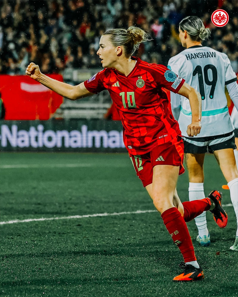 Eintracht Frankfurt women Photo No17.