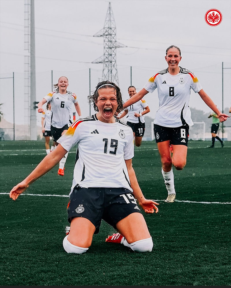 Eintracht Frankfurt women Photo No20.
