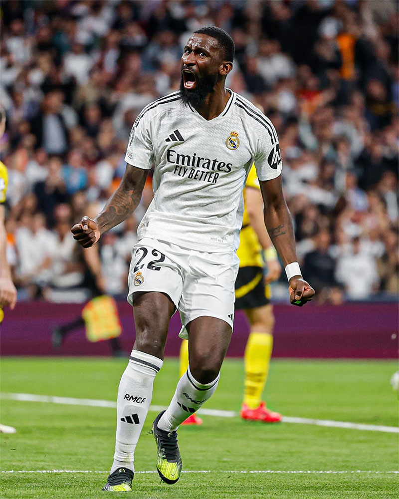 Real Madrid CF Photo No11.