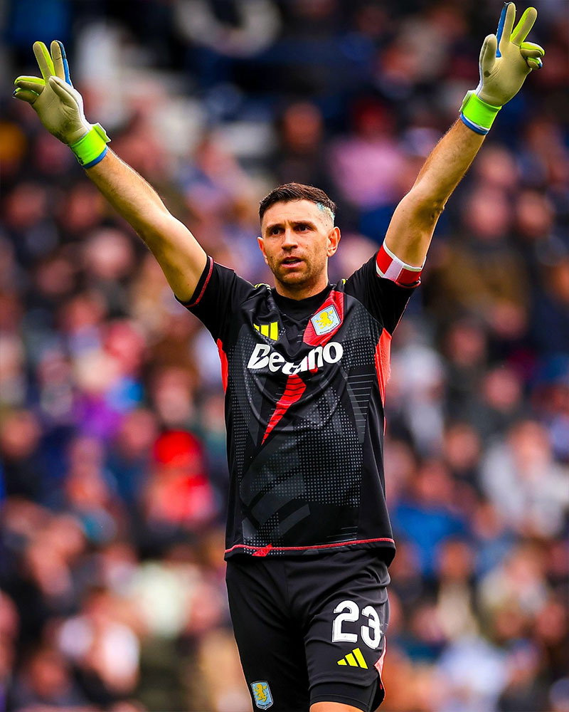 Aston Villa FC Photo No10.