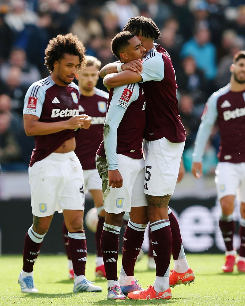 Aston Villa FC Photo No7.
