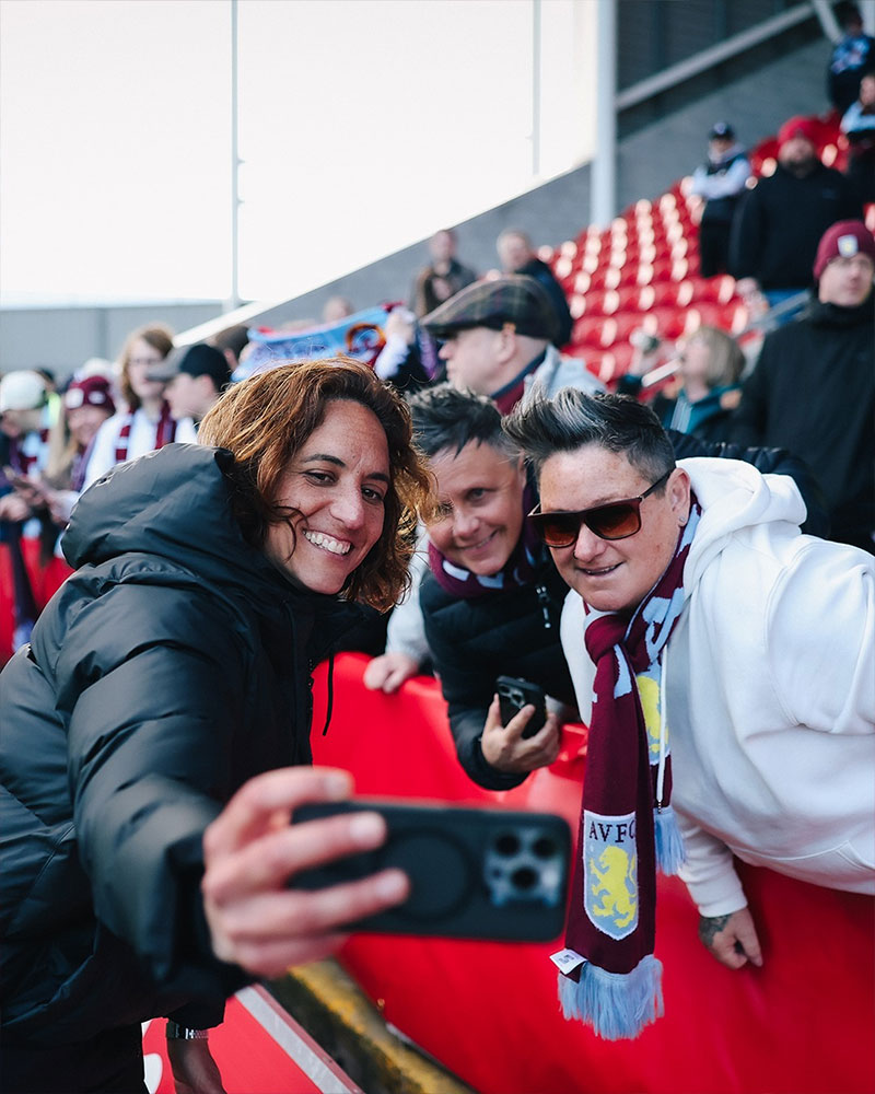 Aston Villa Women Photo No7.