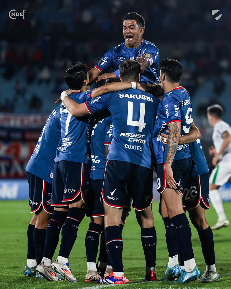 Club Nacional Photo No10.