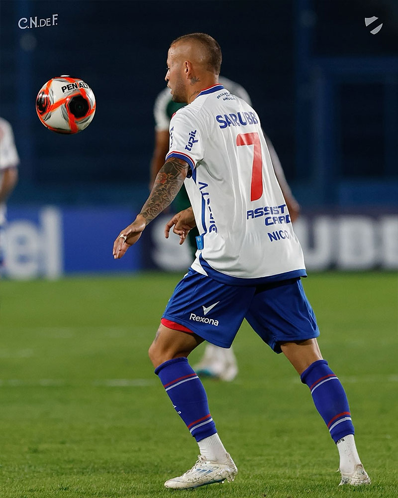 Club Nacional Photo No12.