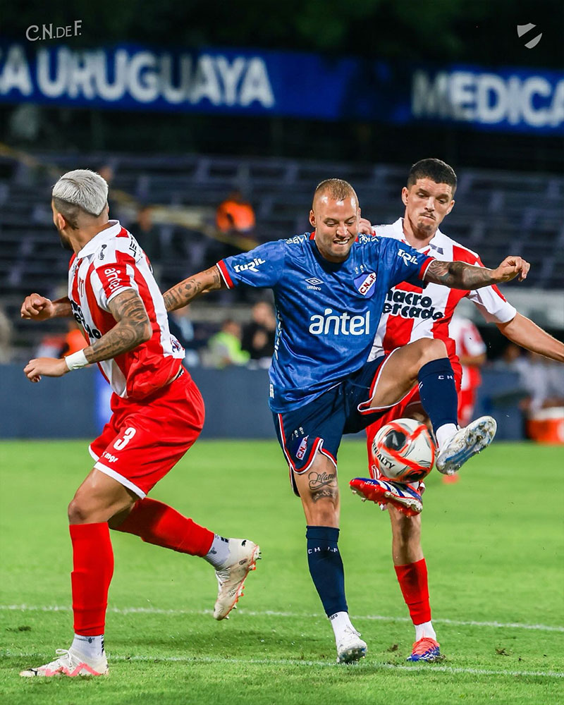 Club Nacional Photo No16.
