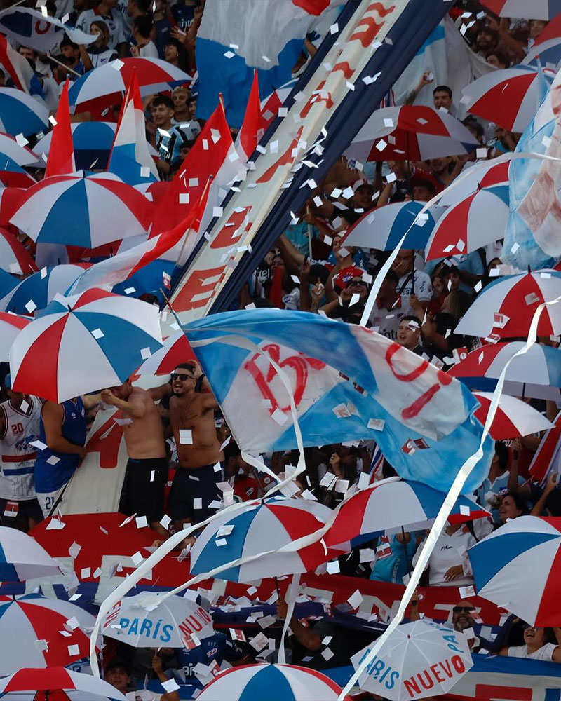 Club Nacional Photo No6.