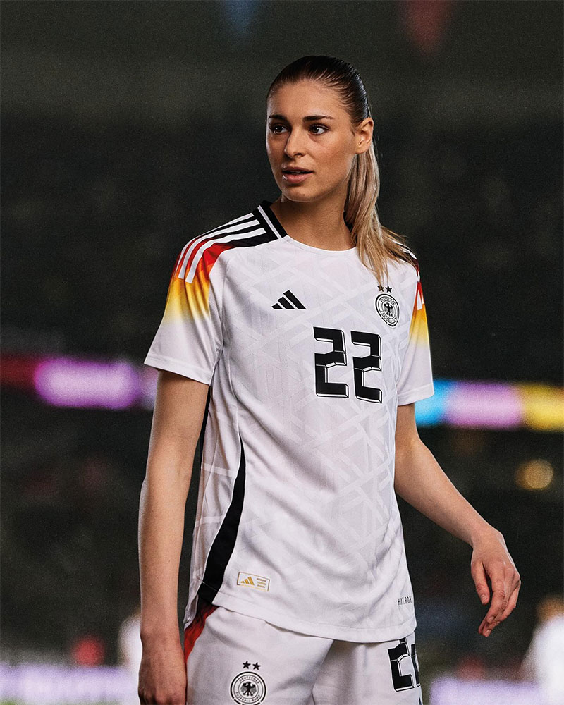 Jule Brand Photo No2.