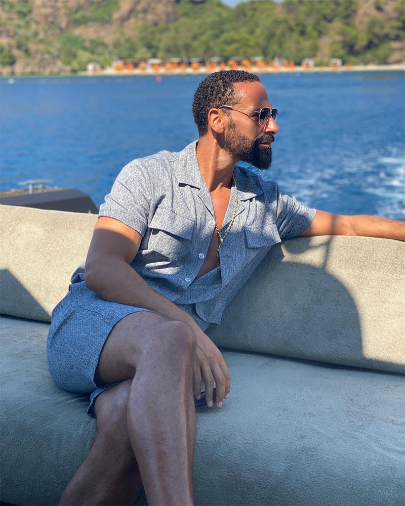 Rio Ferdinand Photo No10.