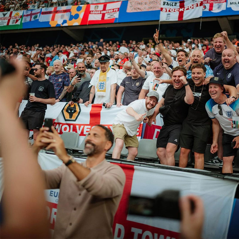 Rio Ferdinand Photo No4.