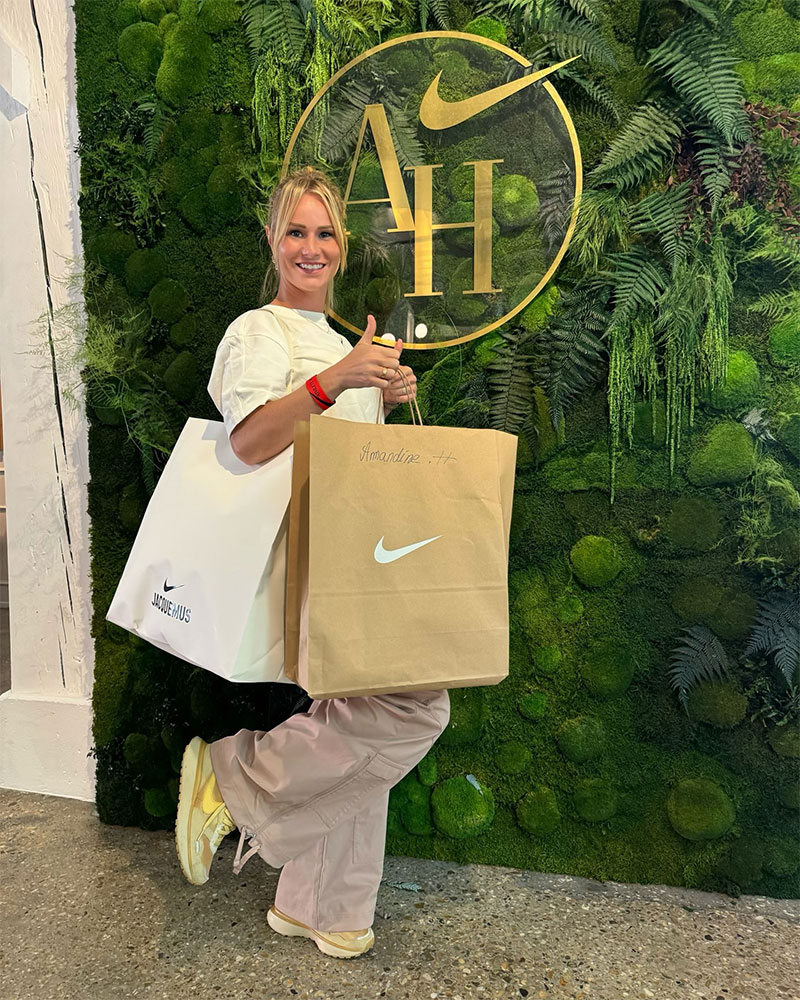 Amandine Henry Photo No6.