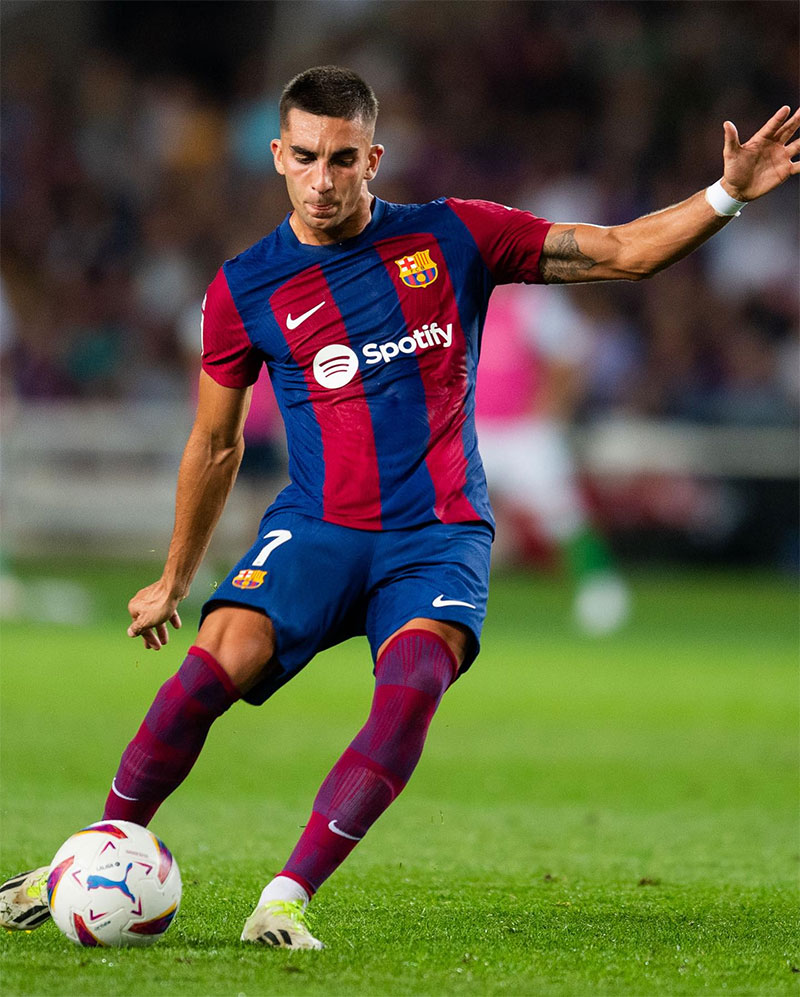 Ferran Torres Photo No1.