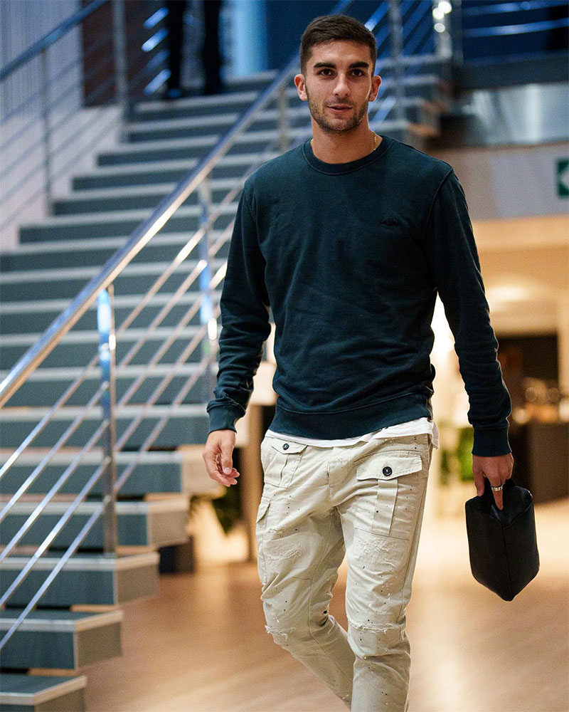 Ferran Torres Photo No9.