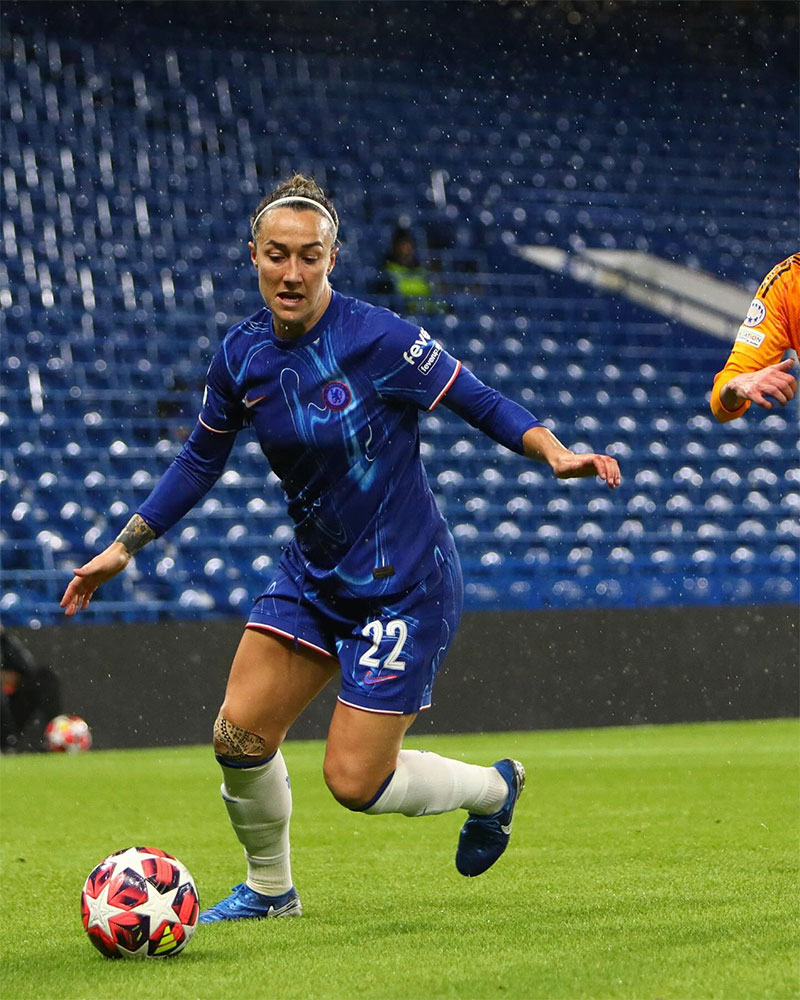Lucy Bronze Photo No1.