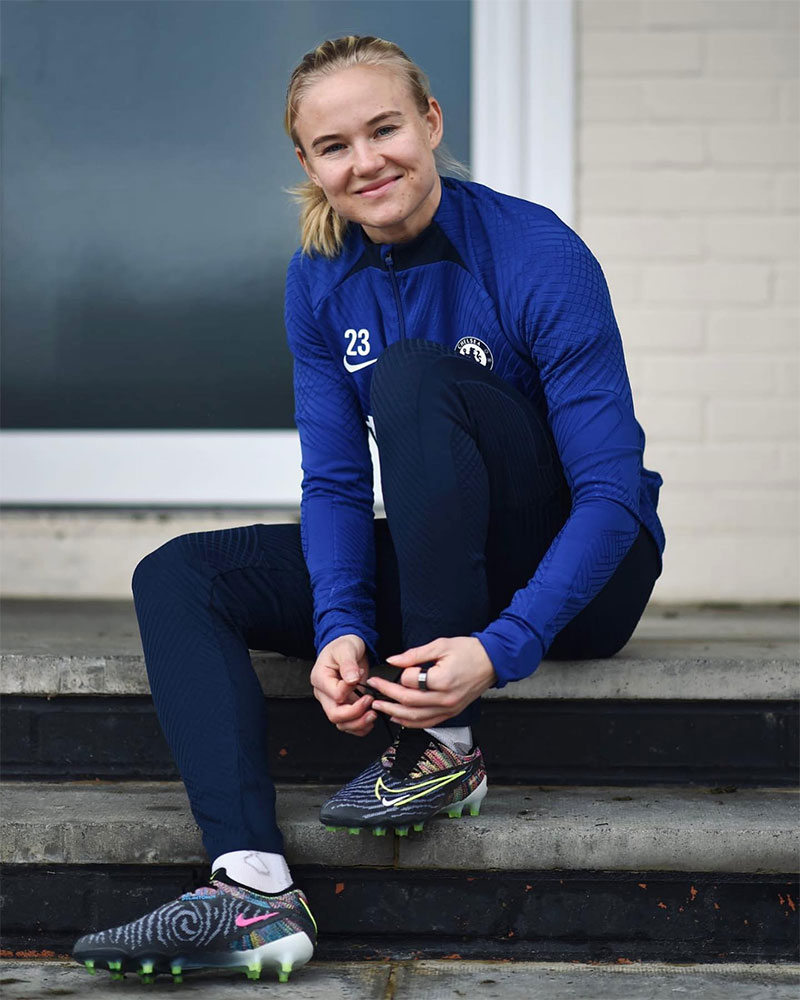 Pernille Harder Photo No4.