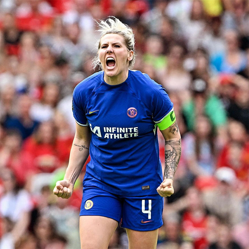Millie Bright Photo No1.