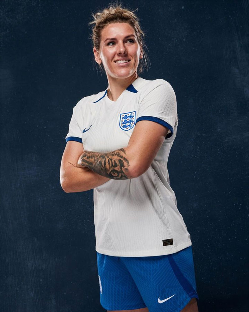 Millie Bright Photo No2.