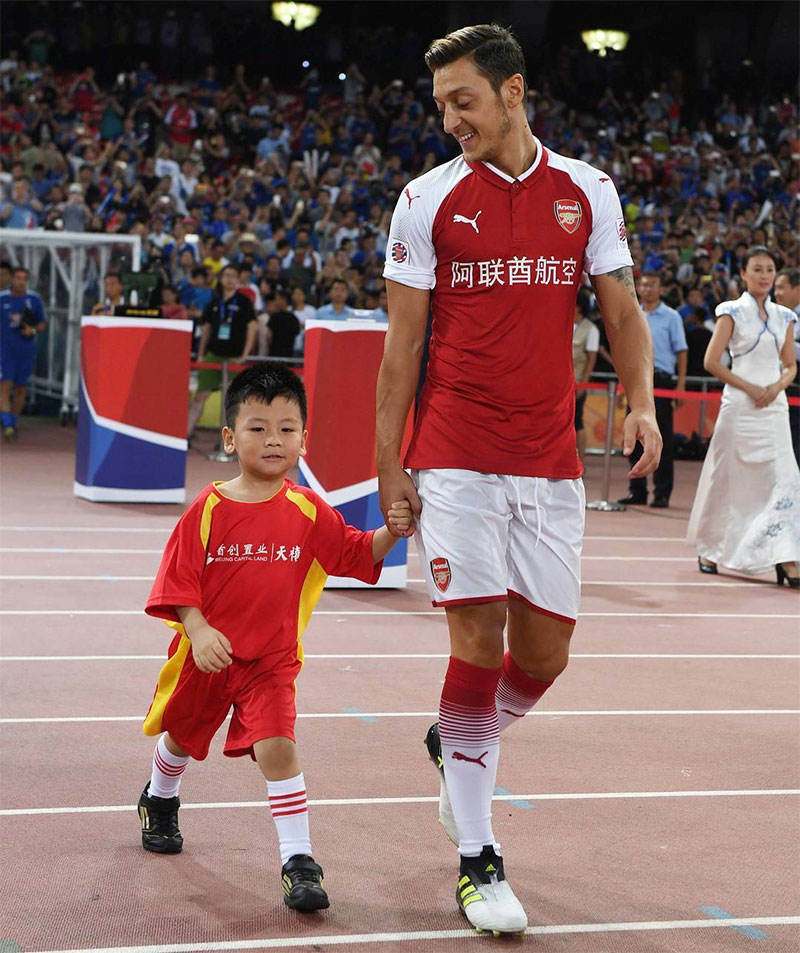 Mesut Özil Photo No2.