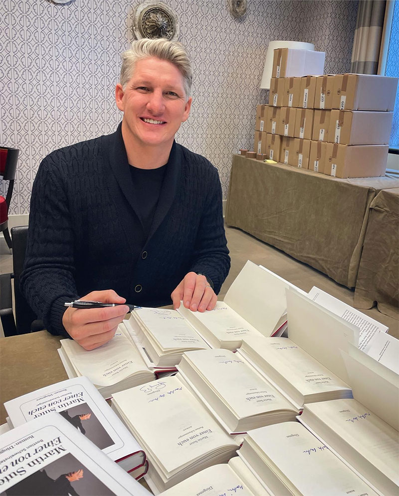 Bastian Schweinsteiger Photo No10.