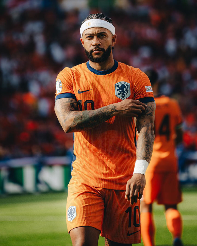 Memphis Depay Photo No1.