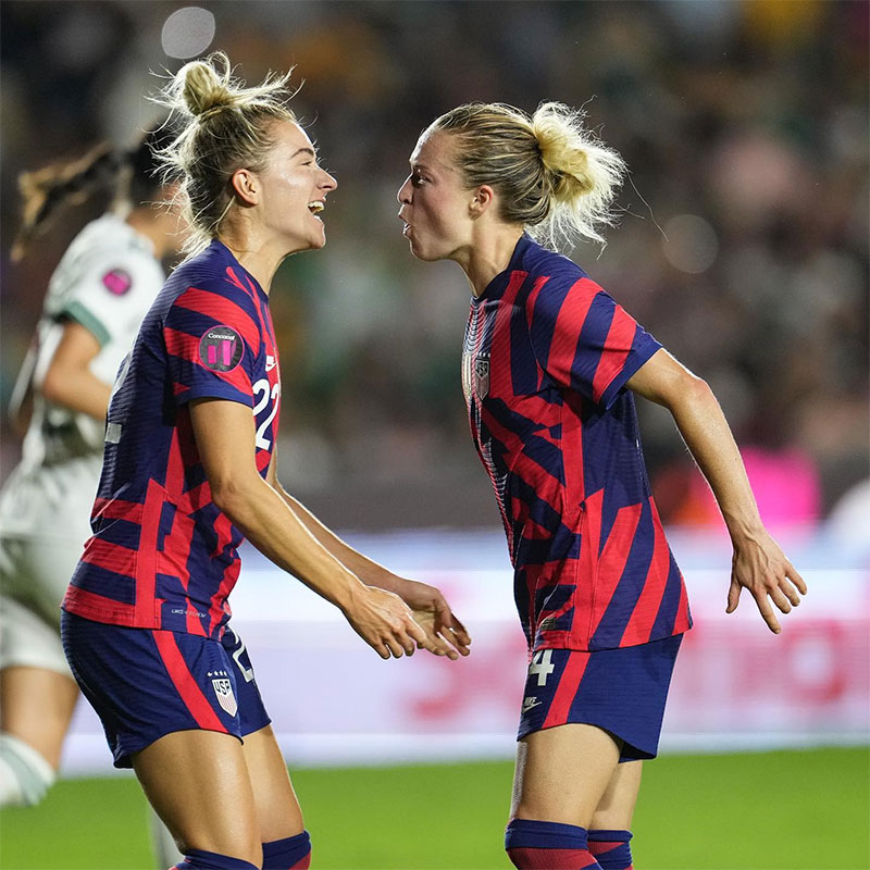 Emily Sonnett Photo No2.