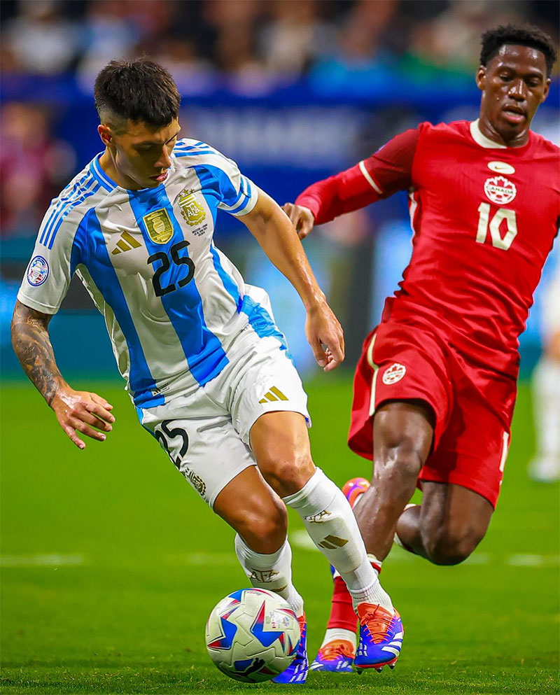 Lisandro Martínez Photo No2.