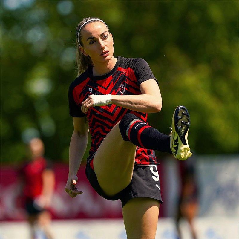 Kosovare Asllani Photo No1.