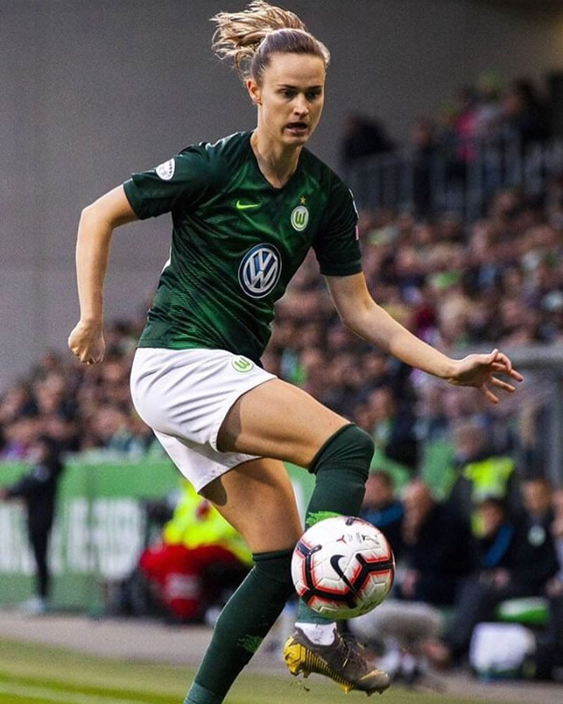 Caroline Graham Hansen Photo No2.
