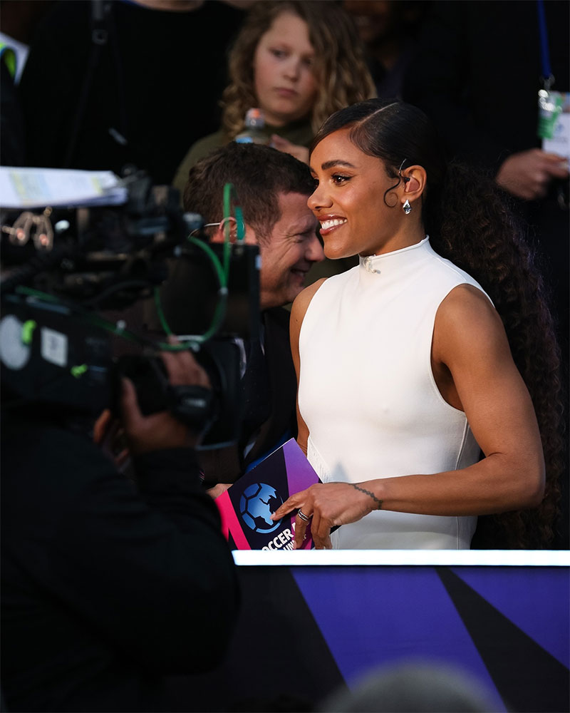 Alex Scott Photo No3.