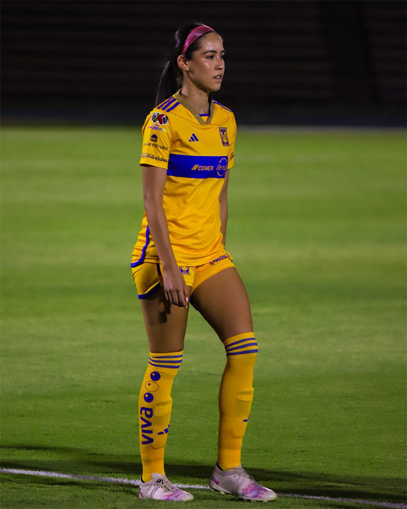 Greta Espinoza Photo No1.